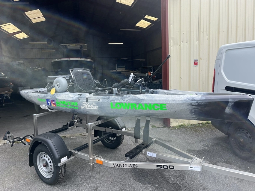 kayak de peche a pedales hobie vendu par nautika sud atlantique bayonne pays basque 64